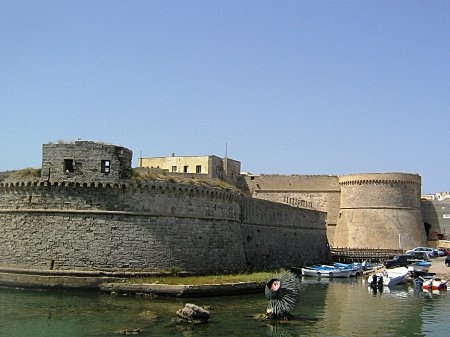 castello angioino