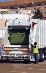La Puglia rimanda indietro i camion della spazzatura di Napoli