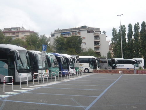 Bus turistici a Lecce, dopo le polemiche arrivano gli sconti