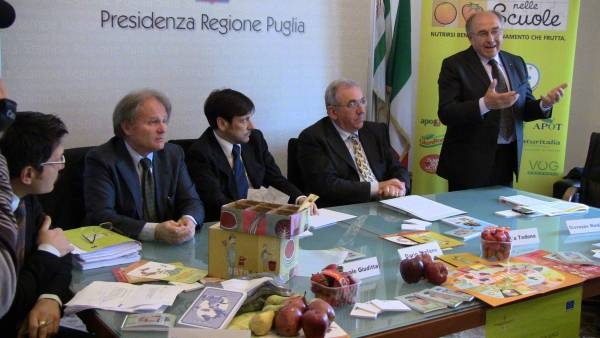 Frutta nelle scuole