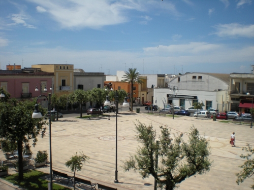 Sannicola, Piazza della Repubblica chiusa al traffico, aperta alla...